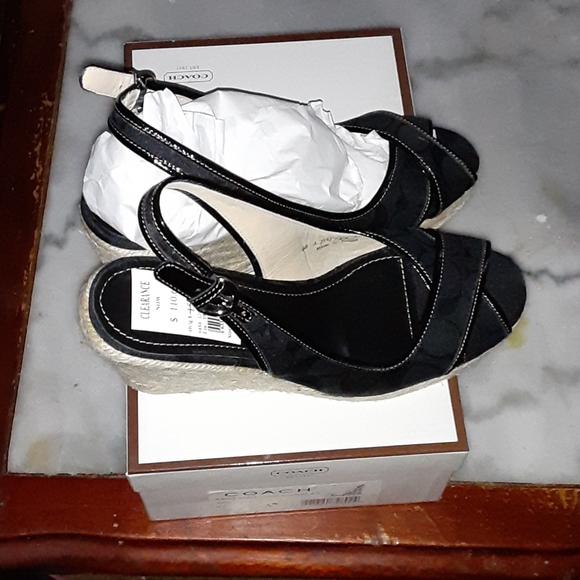 Coach signature and patent leather wedges - Picture 2 of 5